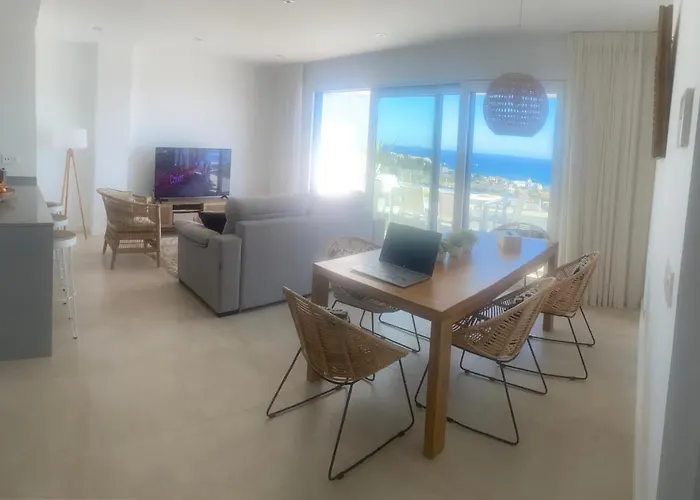 Penthouse Dona Julia * Casares